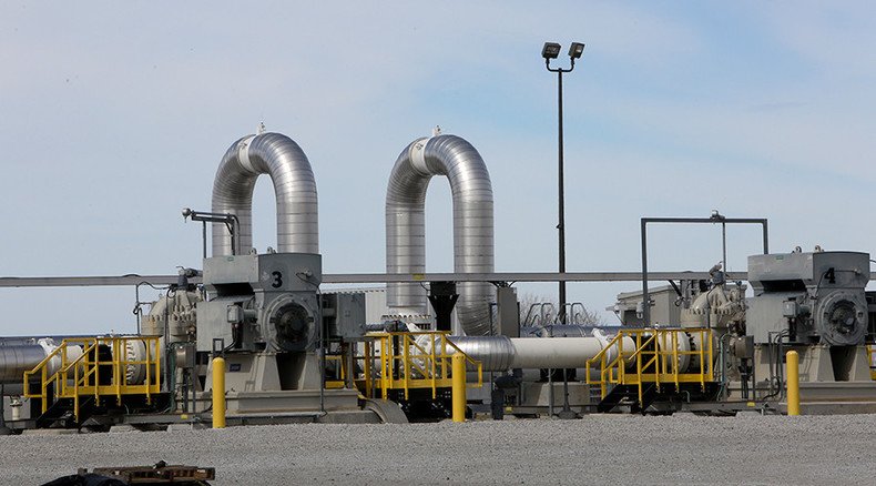 US declines to stop Keystone XL review, Obama expected to reject pipeline