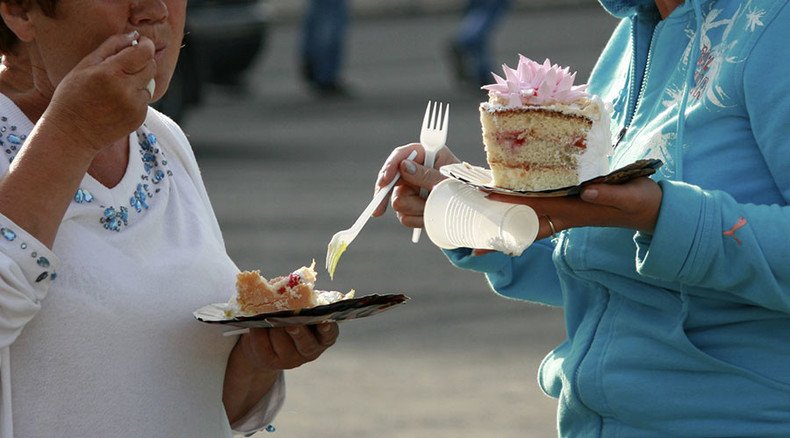 Let them eat cake! Junk food isn’t linked to weight in 95% of Americans, study says
