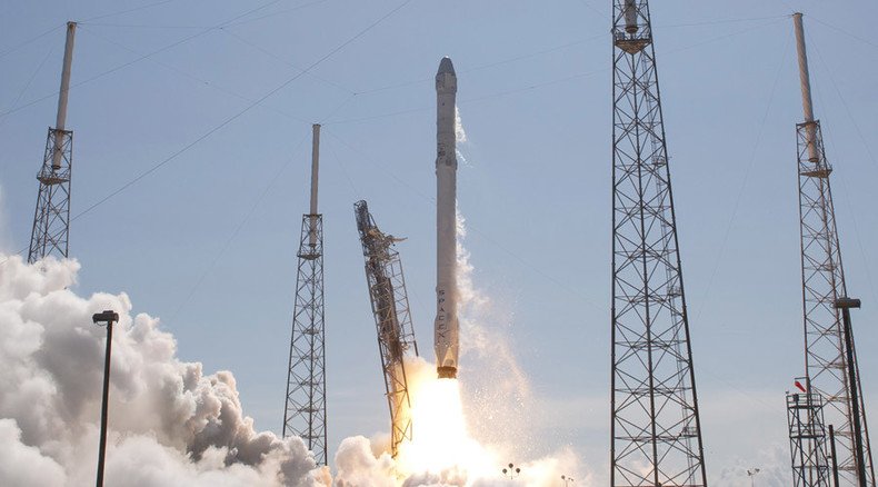 Commercial space industry avoids regulation until 2023 once Obama signs new bill