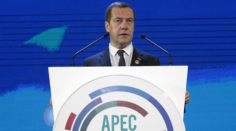 Russian economy stable, attracting investors - Medvedev