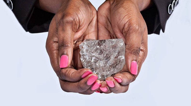 Biggest diamond in 110 years found in Botswana (PHOTOS)
