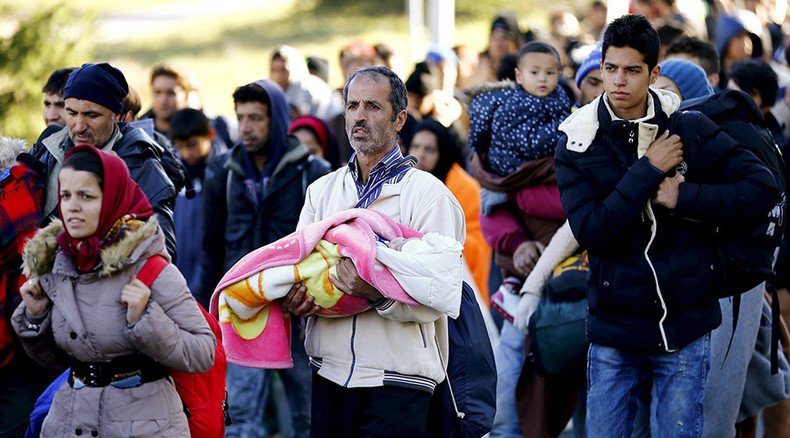 'Mission Impossible: Vetting thousands of refugees on EU borders'