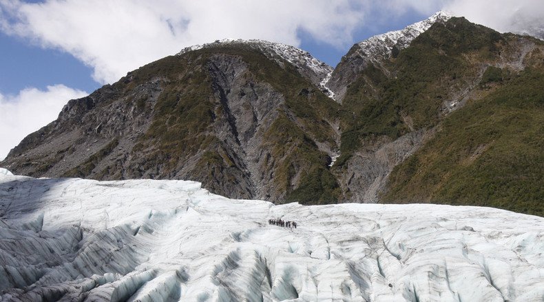 7 dead in helicopter crash on New Zealand glacier – police