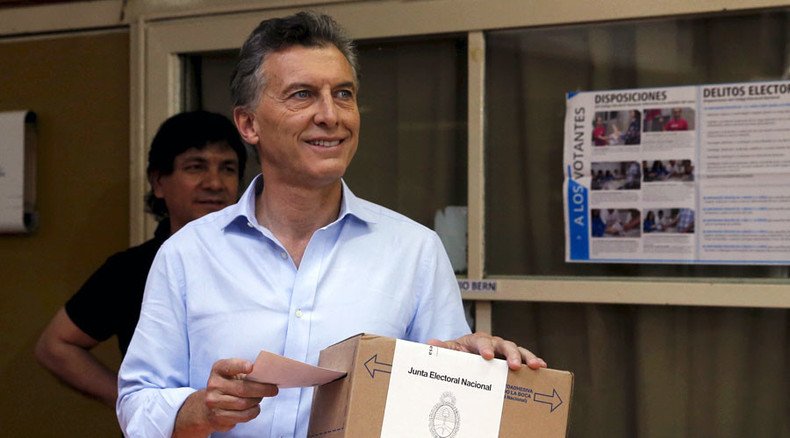 Argentina’s opposition candidate Macri wins presidential run-off vote, as Scioli concedes defeat