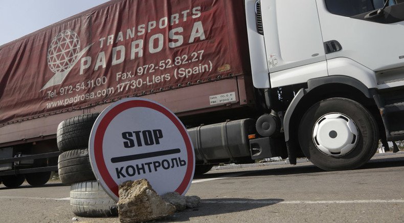 Blockade of Crimea? Ukraine suspends cargo traffic to and from peninsula