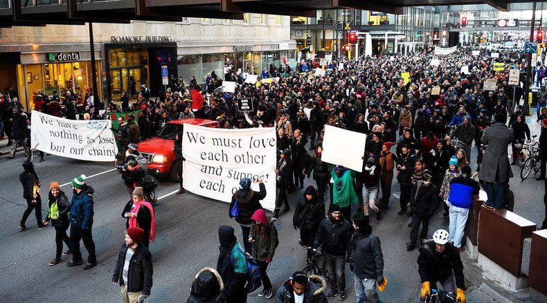 Justice for Jamar Clark protests continue after 5 shot, police hold 3 suspects