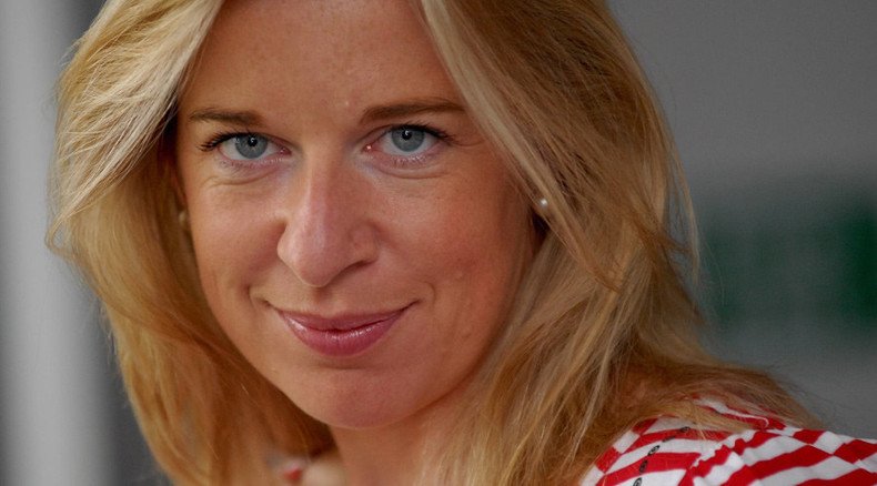 Katie Hopkins humiliated by mass walkout at Brunel university 