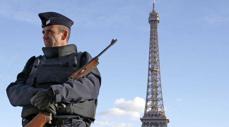 Paris attacks mastermind boasted how easily he slipped into EU disguised as refugee – report