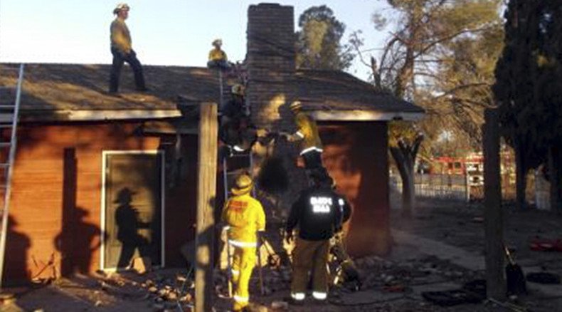 Burglary suspect gets stuck in chimney, dies after homeowner lights fire