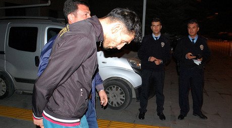 Turkey arrests suspected ISIS 'scout' involved in Paris attacks