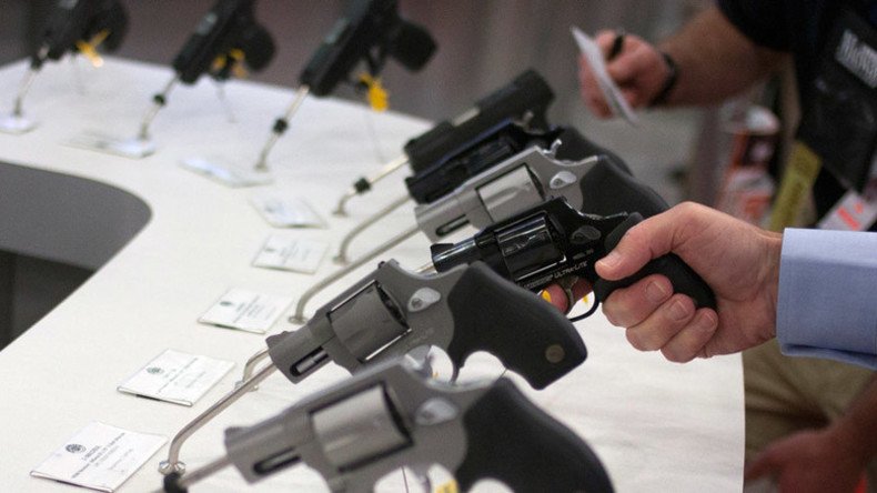 Gun sales bonanza: 2 FBI background checks per second processed on Black Friday