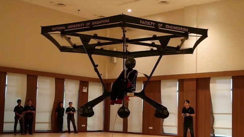 Singapore students build first personal flying machine (VIDEO)