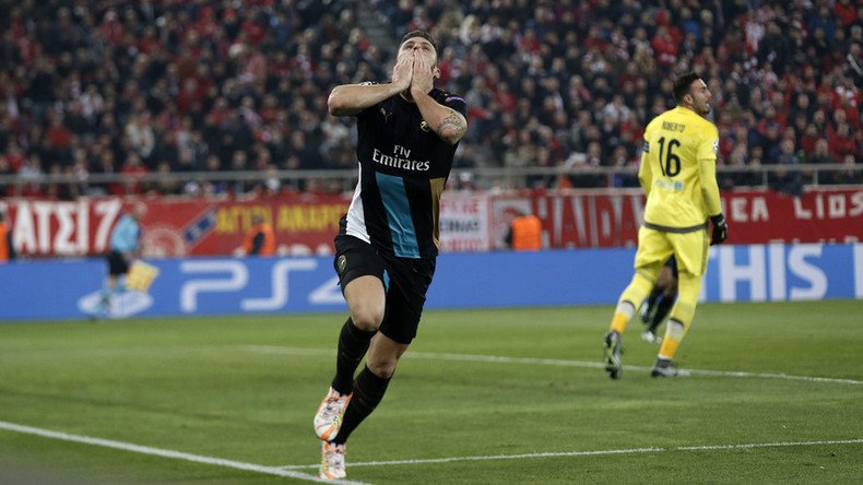 Arsenal pull off great Champions League escape as Giroud scores hat trick