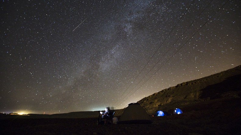 Shooting stars: Geminid meteor shower lights up December sky this weekend