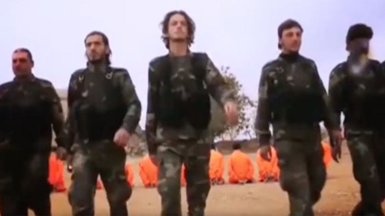 Rival Syrian rebels slam ISIS ‘brutality’ in mock execution (VIDEO)