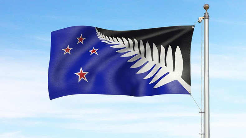 Kiwis choose new flag contender, turnout below 50%