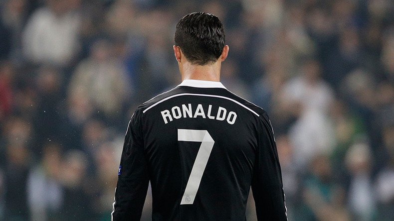 Cristiano Ronaldo open to Barcelona or MLS move 