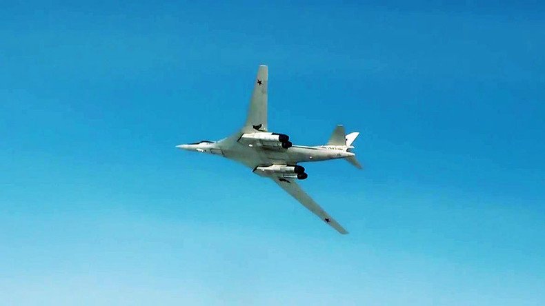 Russian long-range warplanes drop 1,500 bombs on ISIS targets in Syria