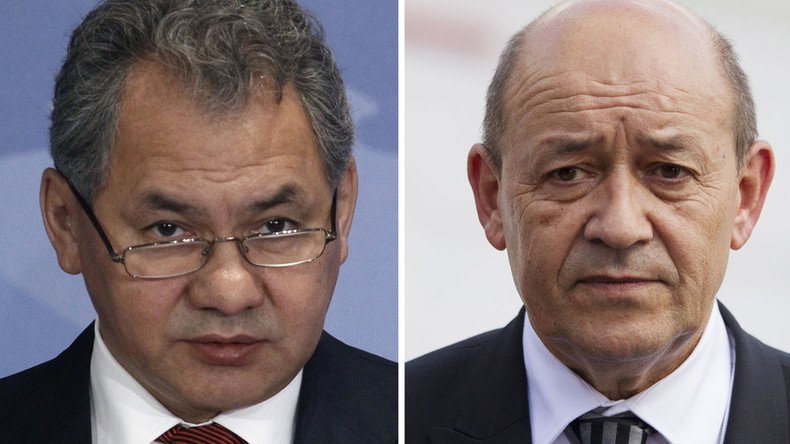 ‘Avoiding confrontations’: French, Russian defense ministers agree on anti-ISIS coordination