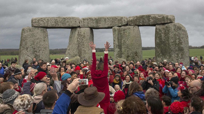 Druids and pagans gather at Stonehenge for solstice (PHOTOS, VIDEO)