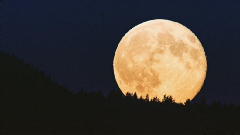 1st since 1977: Full Cold Moon creates a buzz at Christmas (PHOTOS)