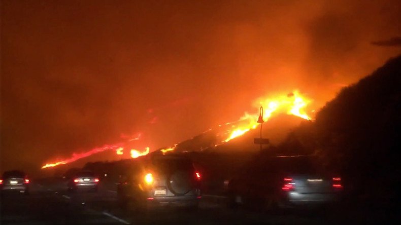 Furious wildfire forces California evacuations, highway closures (VIDEO)