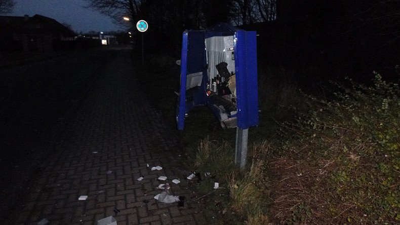 Man dies in condom machine robbery on Christmas morning