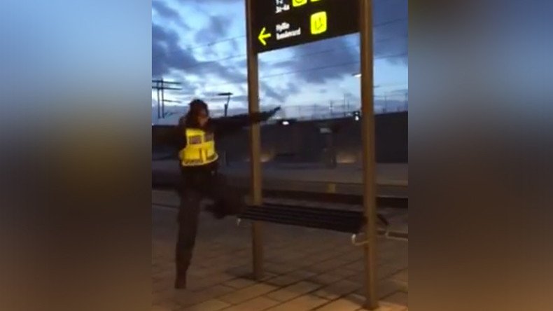 Parkour patrol: Swedish police keep warm on train station (VIDEO)