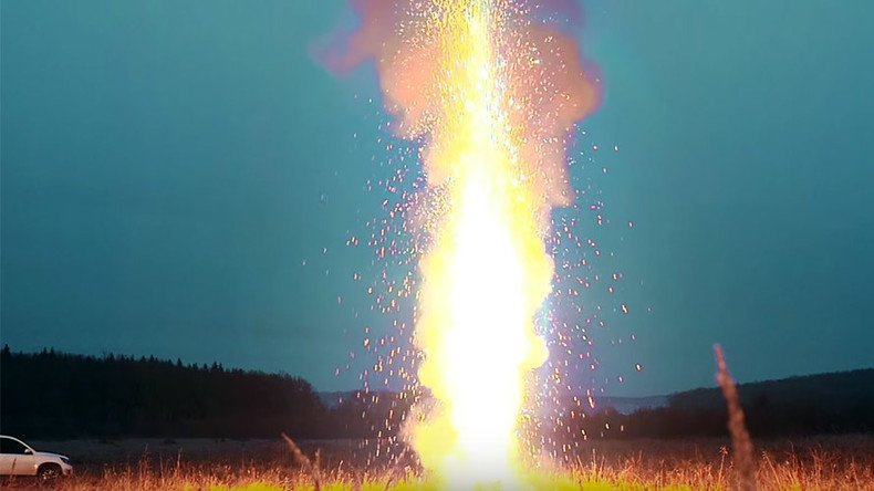 Happy New Year! 10,000 sparklers create tower of fire (VIDEO)