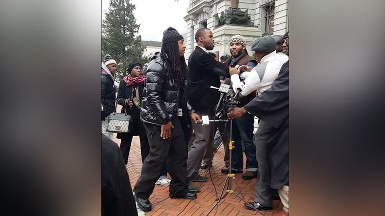 Fight erupts at Newark anti-violence rally