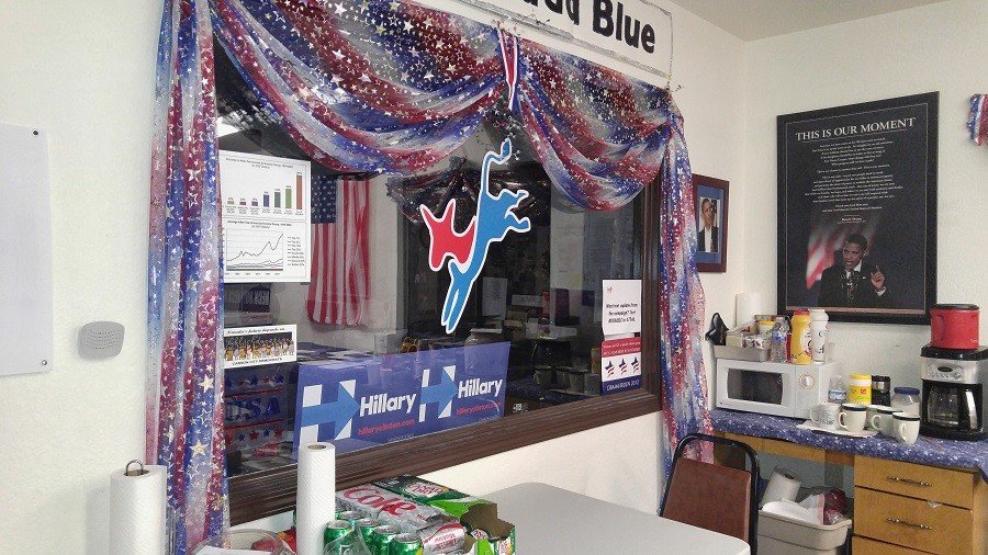 Three’s a crowd: Local Nevada Democratic office shares space with ...