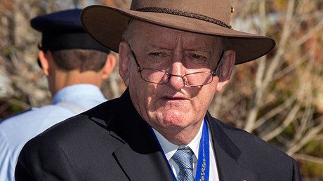 Issue travel warning for US over shootings - Aussie veteran politician