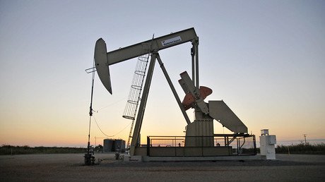 Crude falls below $35 a barrel for first time since 2009