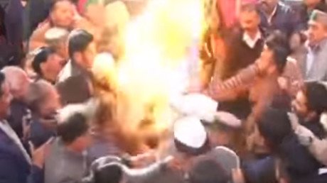 Backdraft! Indian opposition activists catch fire trying to burn effigy of PM Modi (VIDEO) 