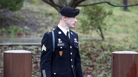 Bergdahl enters no plea in first court appearance