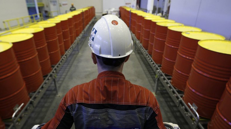 Brent crude oil falls below $31 a barrel for 1st time since 2004
