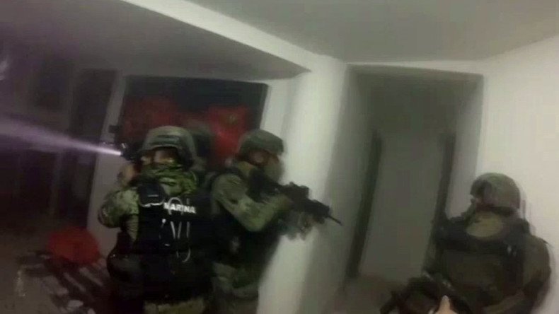 Real-time takedown: Helmet cam shows blasts & gunshots in blockbuster-style El Chapo police raid