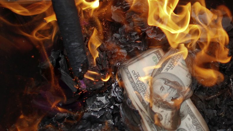 Money shot: US bombs ISIS cash store, destroying millions of dollars