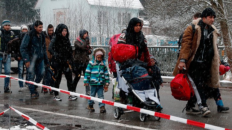 Austria deploys army to halt migrants intending to transit through Germany