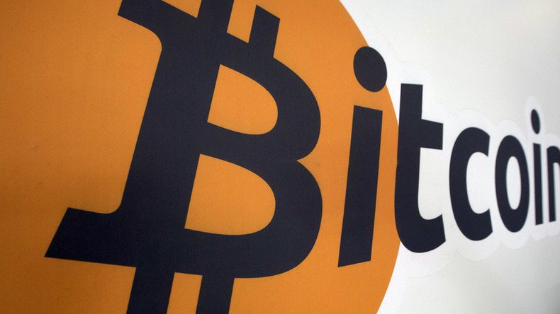 Bitcoin drops below $400 as key advocate 'ragequits'