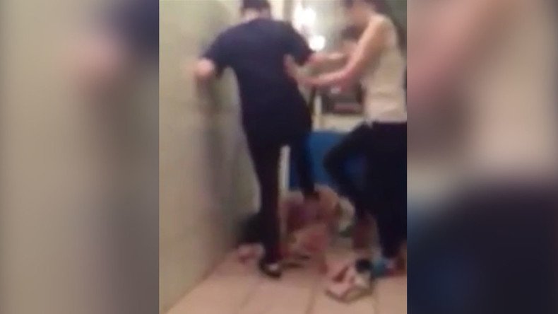 ‘She’ll kick you to death’: Teens brutally beat up 16yo in Russia ‘for lice’ while filming attack