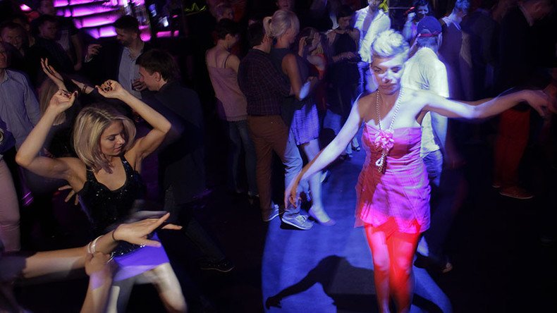 Danish nightspots bar migrants by introducing ‘language controls’