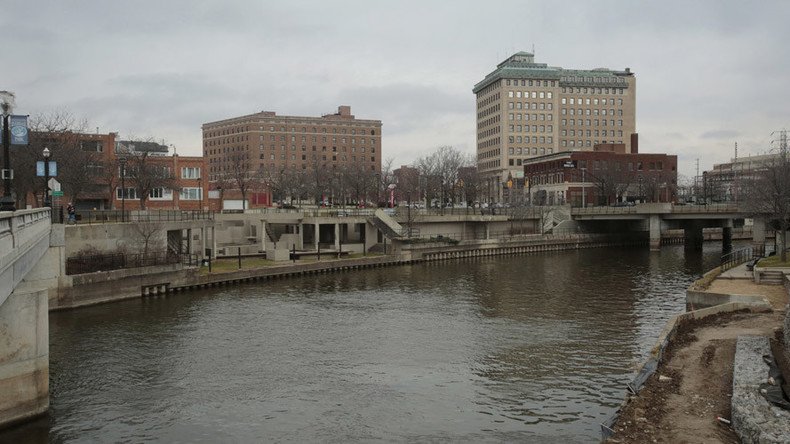 'I would be beside myself,' Obama says of Flint water crisis as governor asks for more help