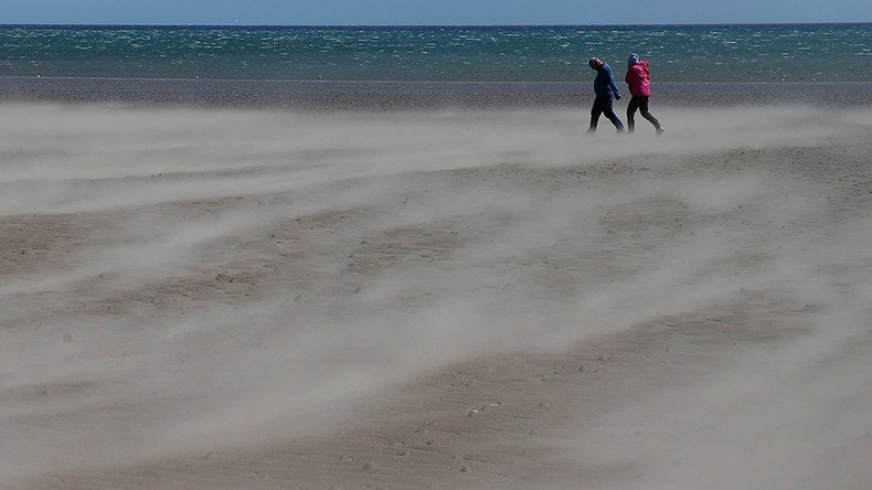 Oceans Away: Man who lives by sea complains about the sand