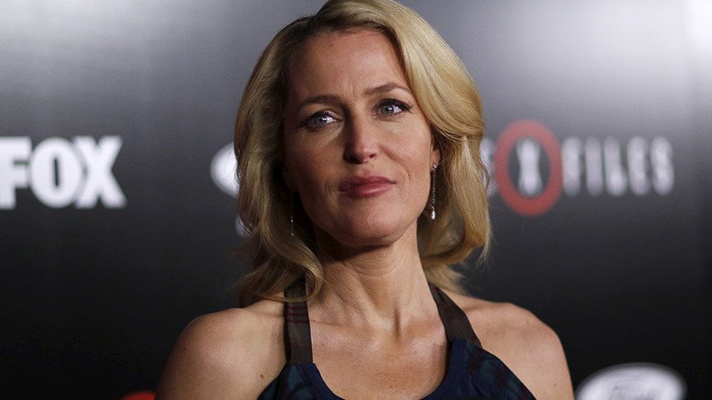 Gillian Anderson on ‘The X-Files’ Reboot, All-White Oscar Noms, & (Not) Kissing Jamie Dornan