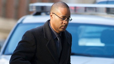 2 officers in Freddie Gray case sue prosecutor for defamation over their arrests