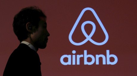 Airbnb sues San Francisco over host-registry law, cites free speech rights
