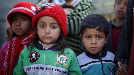 Cameron refuses to accept 3,000 refugee children from Europe