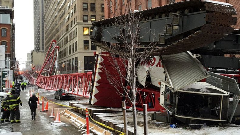 Crane collapses on cars in Lower Manhattan, 1 killed (PHOTOS, VIDEO)