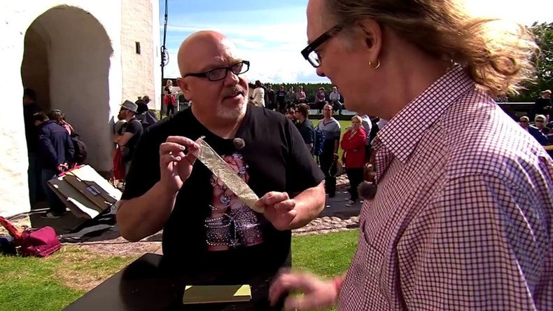 Antique condom roadshow: Collector brings 86yo prophylactic to TV show